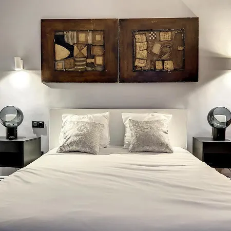 Bed & Breakfast George V : Exclusivite De Prestige Parigi